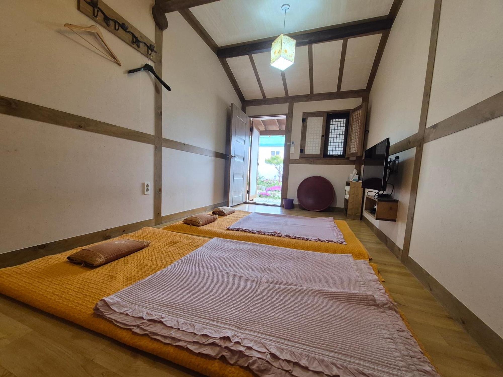 Jeonju Tosarang Guesthouse Rom bilde